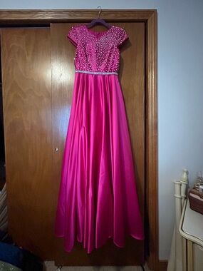 Jules & Cleo Hot Pink Sleeveless Dress with Rhinestone Accents, Modest Size 4